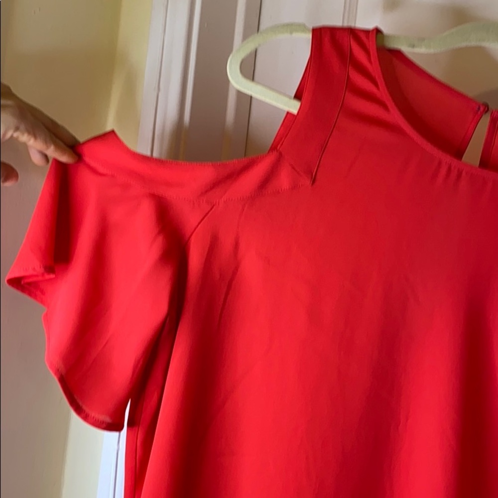 Express Red Blouse - Picture 2 of 4